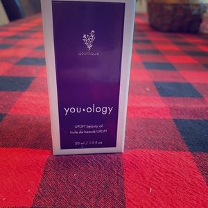 Younique Uplift Beauty Oil